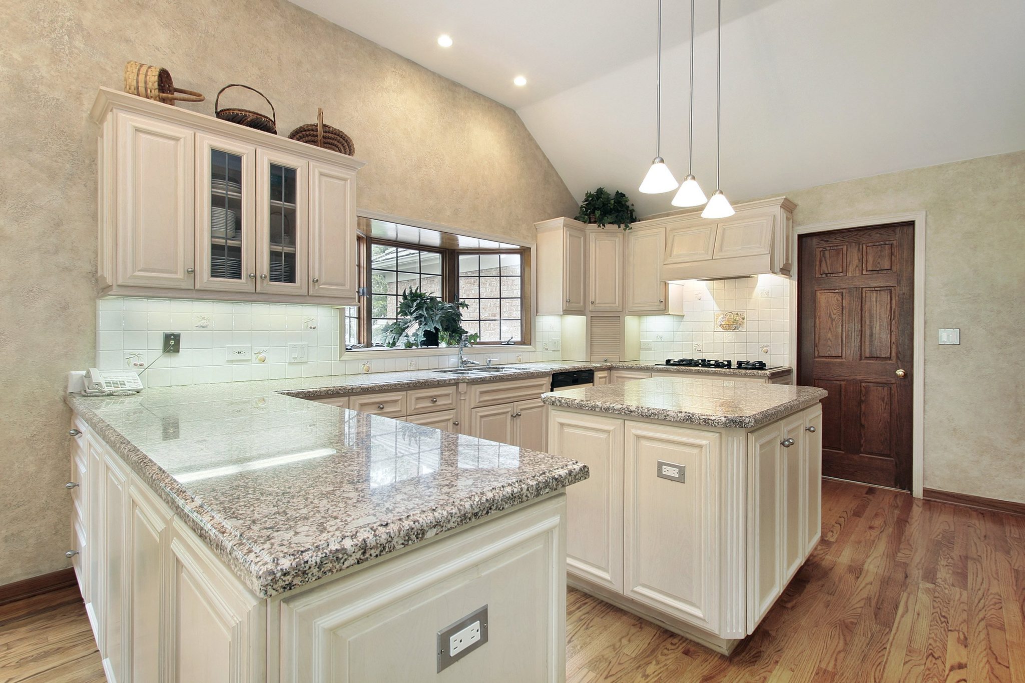 Traditional Kitchen Remodel in Dallas, TX by Granite Master Dallas — Project 2 project photo